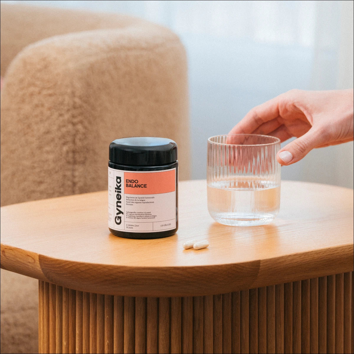 endobalance compléments alimentaires Gyneika verre d'eau